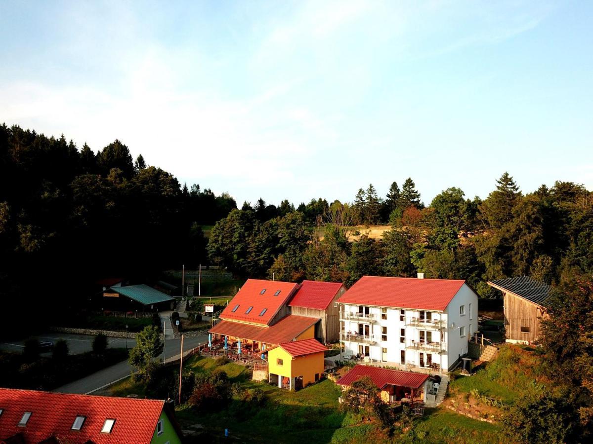 Fränkische Linie - Radspitz-Ferienwohnungen Marktrodach Exterior foto