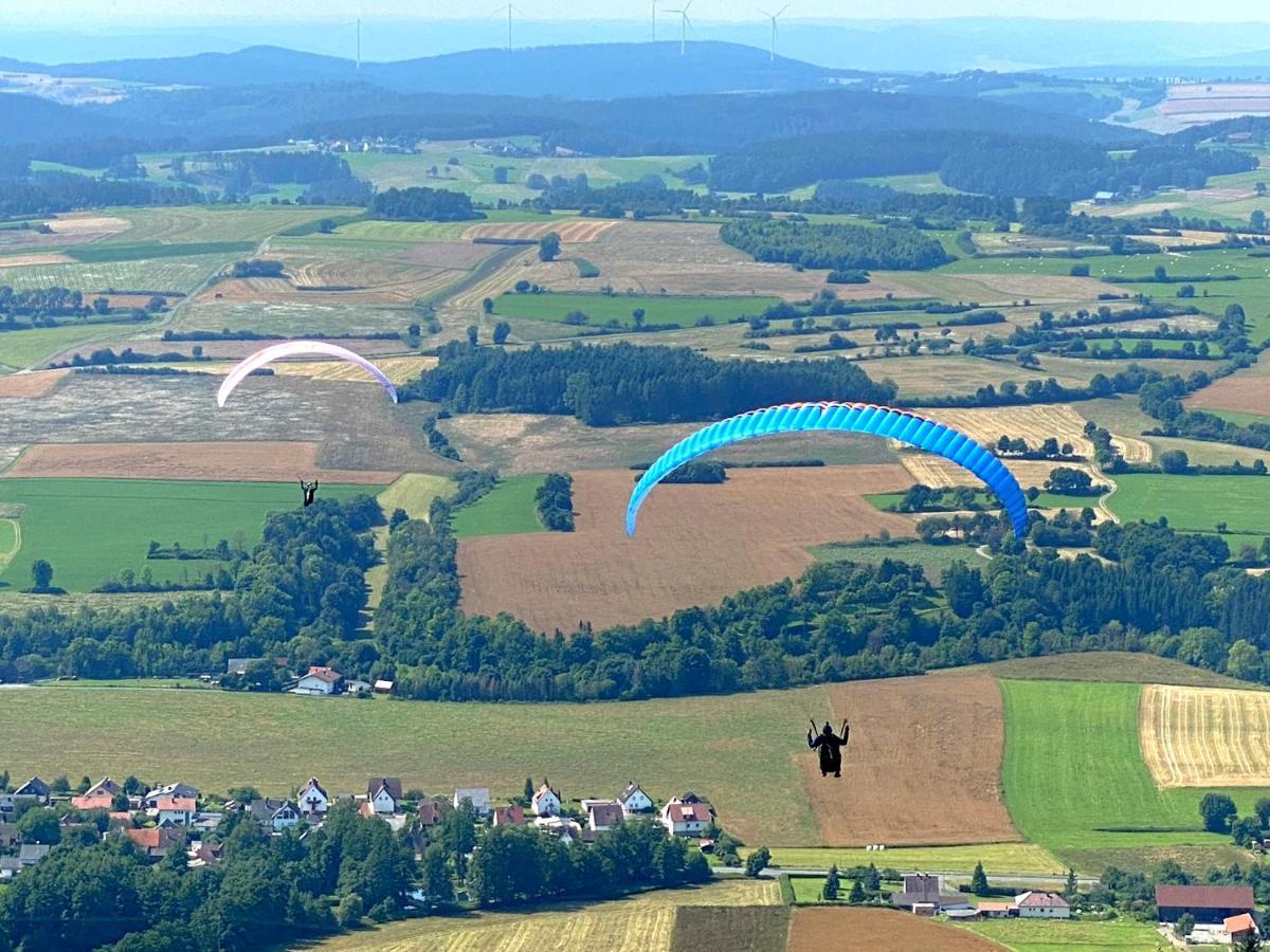 Fränkische Linie - Radspitz-Ferienwohnungen Marktrodach Exterior foto